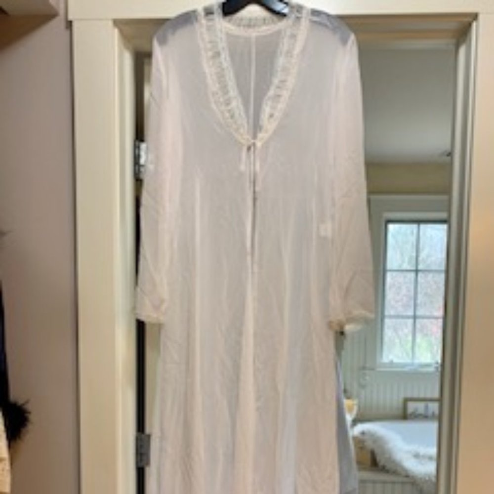 Jonquil Sheer White Robe Long M